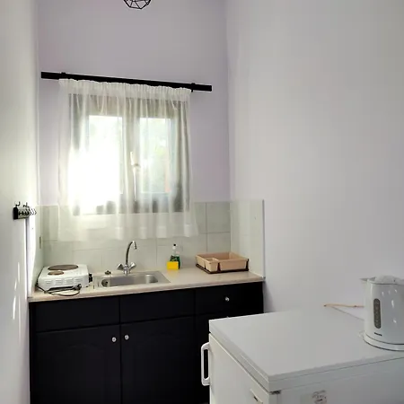 Kapases Studios & Peroulades (Corfu)