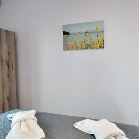 Kapases & Appartamento Peroulades (Corfu)