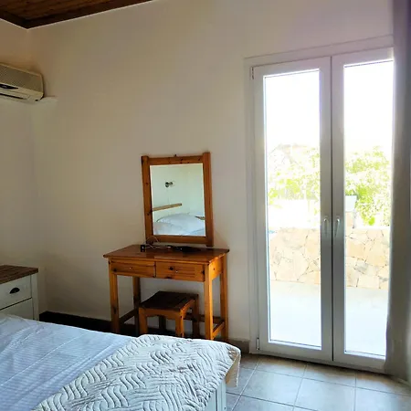 Kapases Studios & Apartment *