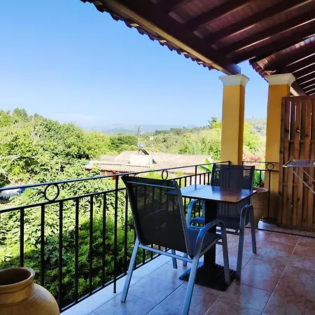 Kapases & Apartament Peroulades (Corfu)